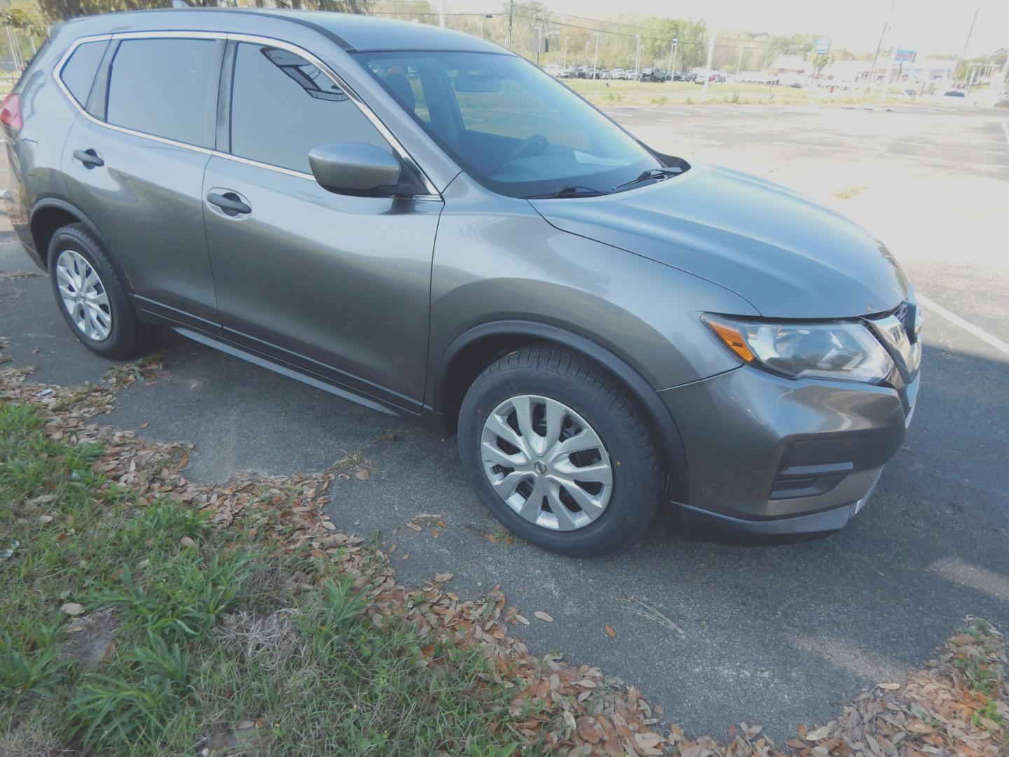 2017 Charcoal /Charcoal Nissan Rogue S (KNMAT2MT1HP) with an 2.5l-4 cyl. engine, Automatic transmission, located at 3120 W Tennessee St, Tallahassee, FL, 32304-1002, (850) 575-6702, 30.458841, -84.349648 - Used Car Supermarket is proud to present you with this loaded immaculate 2017 Nissan Rogue S with great miles. Used Car Supermarket prides itself in offering you the finest pre-owned vehicle in Tallahassee. Used Car Supermarket has been locally family owned and operated for over 48 years. Our Rogue - Photo#0